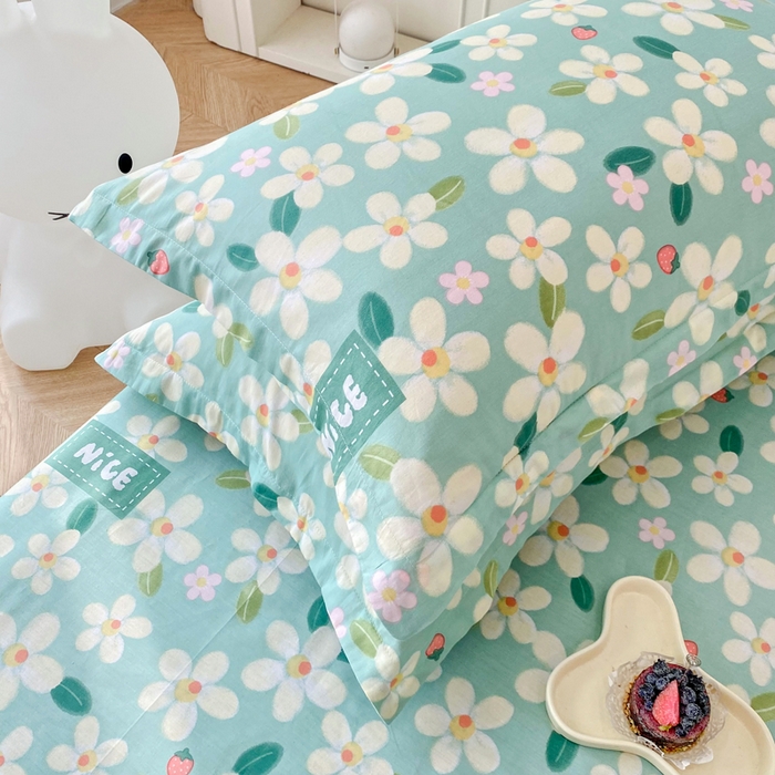 91家纺网 家纺一手货源 找家纺 小叮当家纺仓储工厂店 （爆款花型 长期款 不断货）2025年新款简约条纹卡通花卉全棉纯棉三件套四件套 花满城-绿