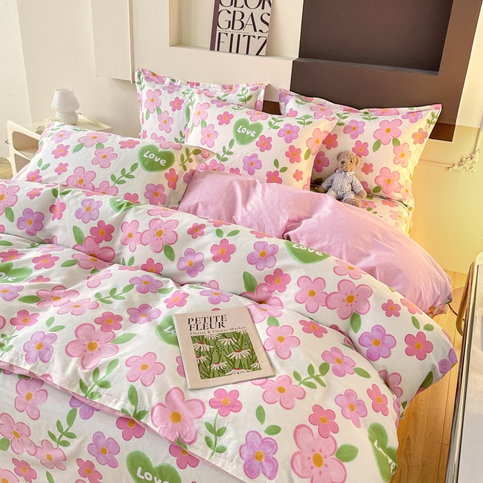 91家纺网 家纺一手货源 找家纺 小叮当家纺仓储工厂店 （爆款花型 长期款 不断货）2025年新款简约条纹卡通花卉全棉纯棉三件套四件套 花夏未央-粉