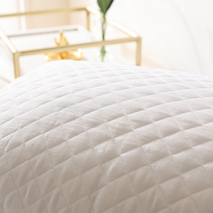 91家纺网 家纺一手货源 找家纺 圣之寐   2025新款新品  格纹冷灰单边双边羽丝绒舒适枕头枕芯 格纹冷灰-宽边蓝白双边低枕重量750克左右 高度15厘米左右