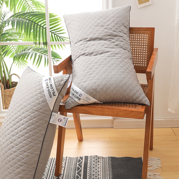 91家纺网 家纺一手货源 找家纺 圣之寐   2025新款新品  格纹冷灰单边双边羽丝绒舒适枕头枕芯 格纹冷灰-单边小灰双边中枕重量850克左右 高度18厘米左右