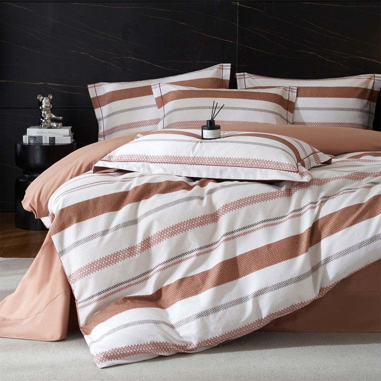 91家纺网 家纺一手货源 找家纺 曼秀琳 2025秋冬新款32支超柔生态磨毛四件套 川屿-咖