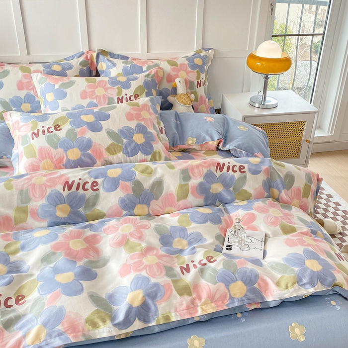 91家纺网 家纺一手货源 找家纺 小叮当家纺仓储工厂店 （爆款花型 长期款 不断货）2025年新款简约条纹卡通花卉全棉纯棉三件套四件套 蓝海晨光