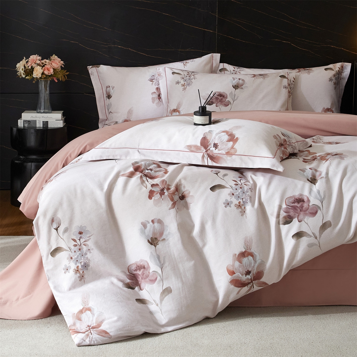 91家纺网 家纺一手货源 找家纺 （总1）曼秀琳2025秋冬新款全棉超柔数码印花磨毛四件套（32*21支） 花棠-粉