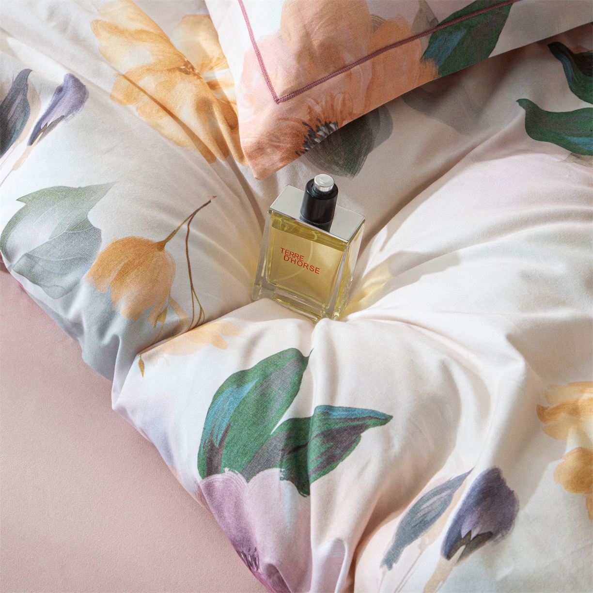 91家纺网 家纺一手货源 找家纺 （总1）曼秀琳2025秋冬新款全棉超柔数码印花磨毛四件套（32*21支） 玛雅-桔