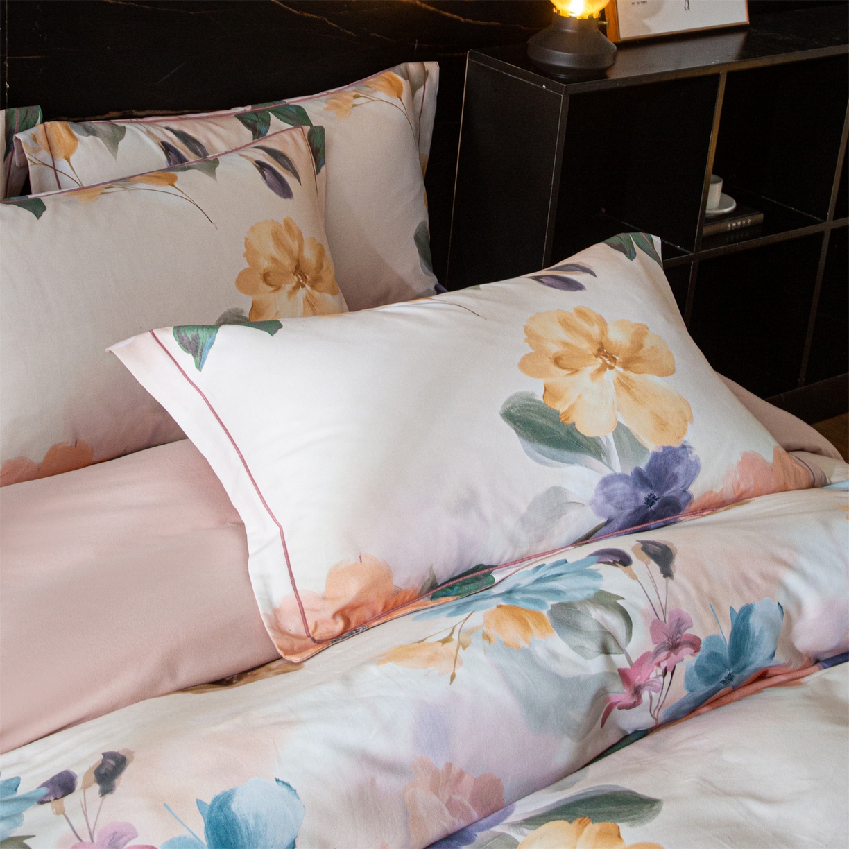 91家纺网 家纺一手货源 找家纺 （总1）曼秀琳2025秋冬新款全棉超柔数码印花磨毛四件套（32*21支） 玛雅-桔