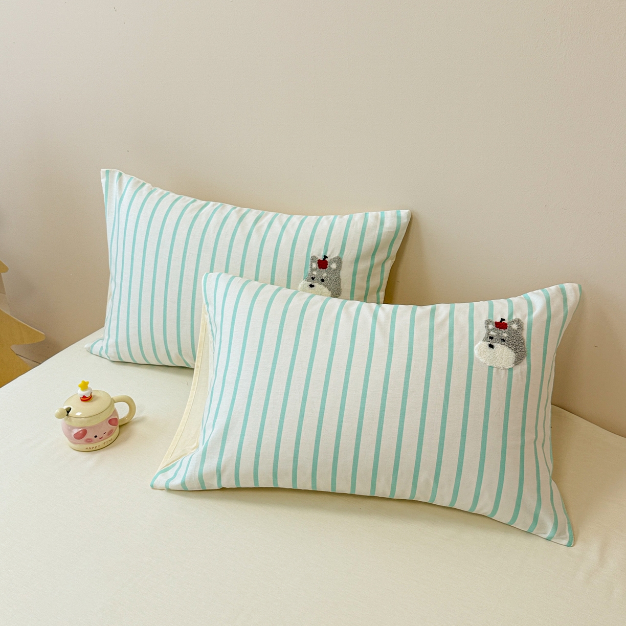 91家纺网 家纺一手货源 找家纺 （总）呗旺鹿 2025新款全棉纯棉条纹毛巾绣卡通单枕套 枕套单件