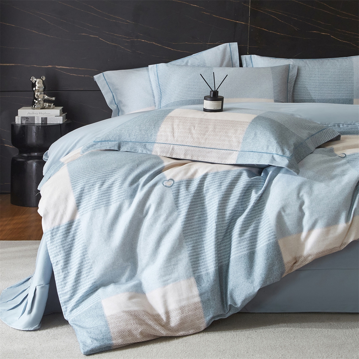 91家纺网 家纺一手货源 找家纺 曼秀琳 2025秋冬新款32支超柔生态磨毛四件套 沐弦-蓝