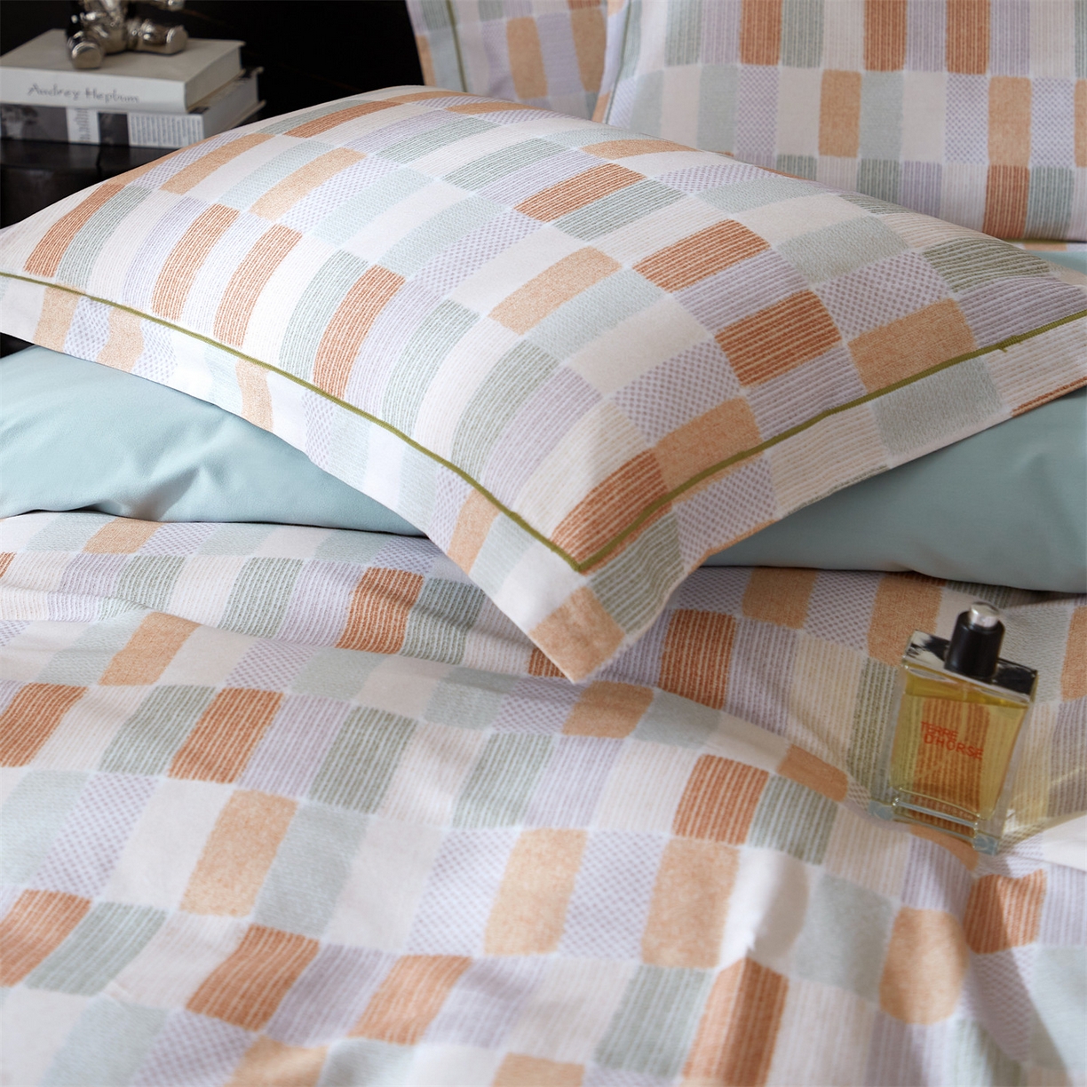 91家纺网 家纺一手货源 找家纺 曼秀琳 2025秋冬新款32支超柔生态磨毛四件套 闲偶-绿