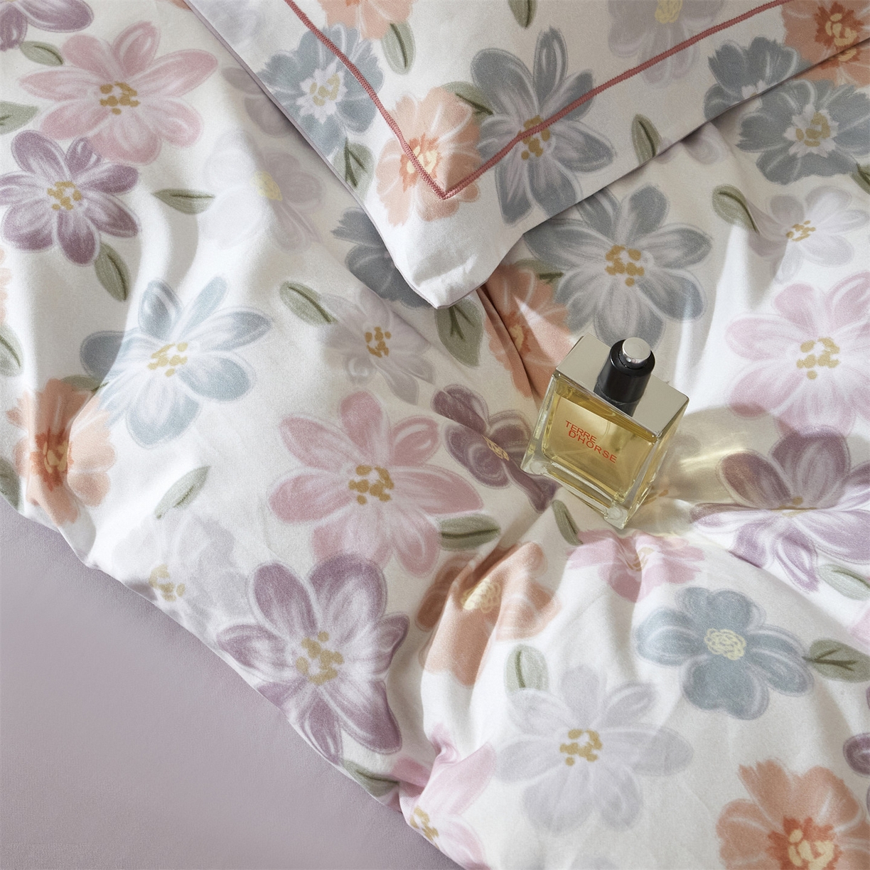 91家纺网 家纺一手货源 找家纺 曼秀琳 2025秋冬新款32支超柔生态磨毛四件套 忆甜-米紫