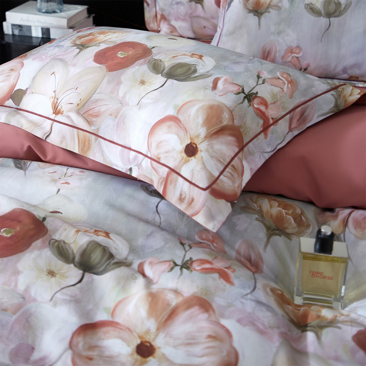 91家纺网 家纺一手货源 找家纺 （总1）曼秀琳2025秋冬新款全棉超柔数码印花磨毛四件套（32*21支） 鸢香-红