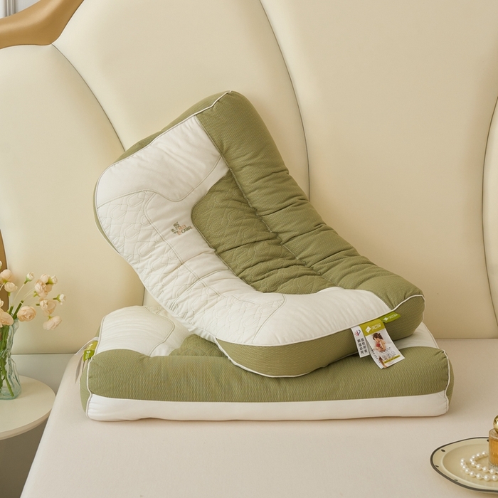 91家纺网 家纺一手货源 找家纺 圣之寐   2025新款 拼色护颈升级款反牵引枕头枕芯 48*74绿色低枕高度10厘米左右