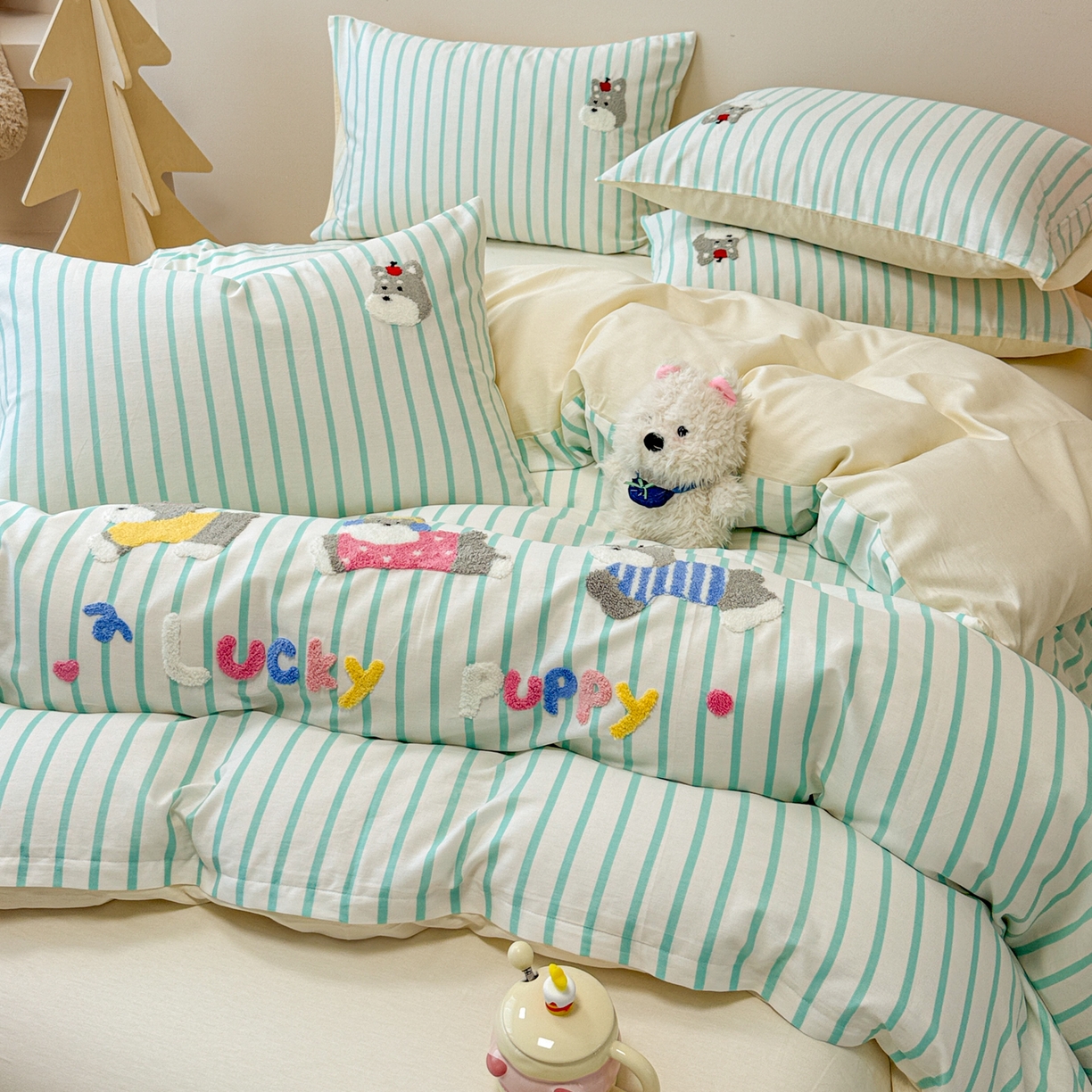 91家纺网 家纺一手货源 找家纺 呗旺鹿 2025新款全棉纯棉条纹毛巾绣卡通系列四件套 蓝条纹-奔跑的雪纳瑞