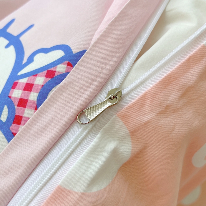 91家纺网 家纺一手货源 找家纺 桃子家居 2025新款三丽鸥正版授权卡通数码印花混搭纯棉印花系列四件套单品 棉三丽鸥-混搭kitty小熊粉