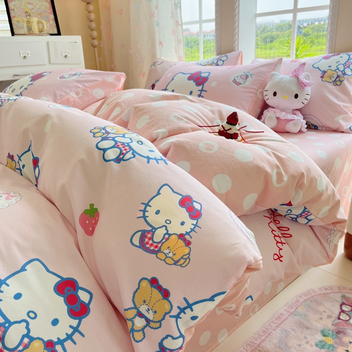 91家纺网 家纺一手货源 找家纺 桃子家居 2025新款三丽鸥正版授权卡通数码印花混搭纯棉印花系列四件套单品 棉三丽鸥-混搭kitty小熊粉
