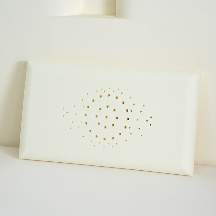 91家纺网 家纺一手货源 找家纺 圣之寐   2025新款云浮呼吸记忆棉枕头枕芯 云浮呼吸记忆棉枕70*40*10