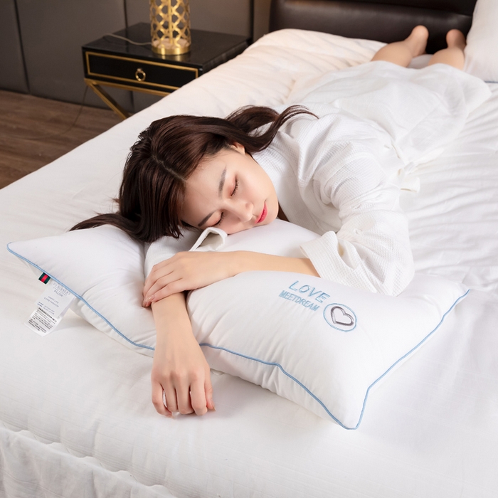 91家纺网 家纺一手货源 找家纺 （总）圣之寐   2025新款直播跑量特价送人礼品简约款动物绣花枕芯