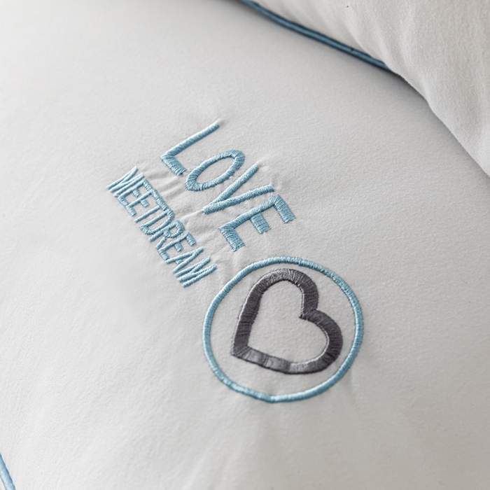 91家纺网 家纺一手货源 找家纺 （总）圣之寐   2025新款直播跑量特价送人礼品简约款动物绣花枕芯