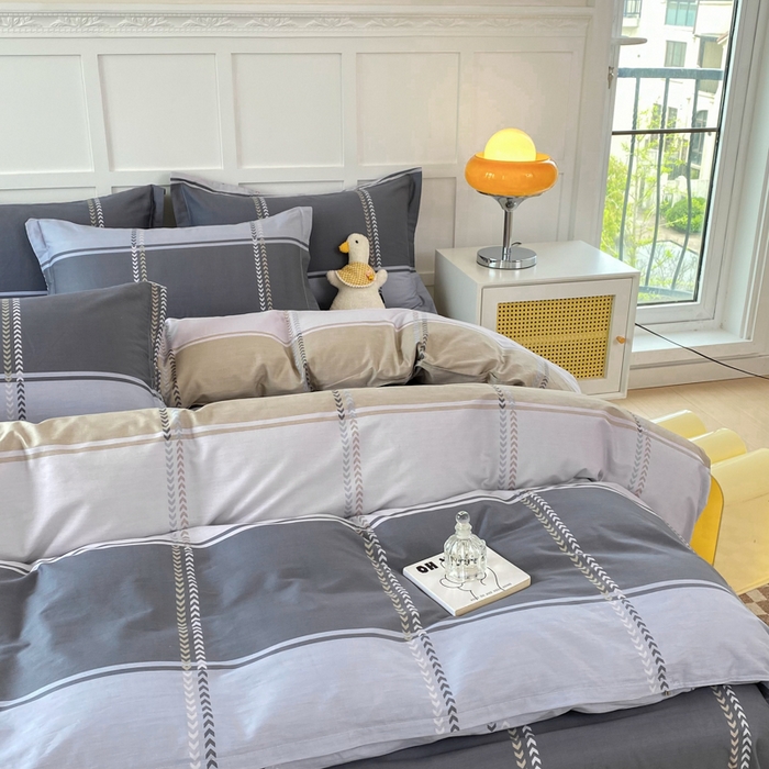 91家纺网 家纺一手货源 找家纺 小叮当家纺仓储工厂店 （爆款花型 长期款 不断货）2025年新款简约条纹卡通花卉全棉纯棉三件套四件套 奇幻曲AA