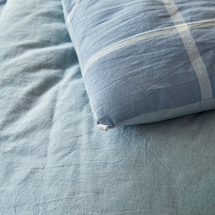 91家纺网 家纺一手货源 找家纺 熙宴家纺 2025新款无印风100%新疆棉花被学生床被子被芯 海蓝中格