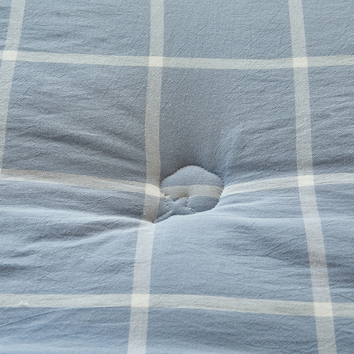 91家纺网 家纺一手货源 找家纺 熙宴家纺 2025新款无印风100%新疆棉花被学生床被子被芯 海蓝中格