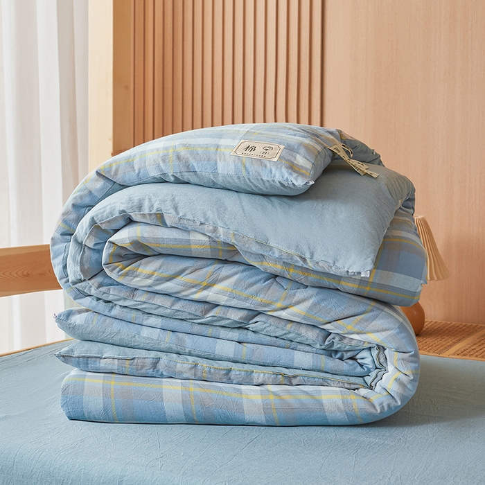 91家纺网 家纺一手货源 找家纺 熙宴家纺 2025新款无印风100%新疆棉花被学生床被子被芯 简兮蓝