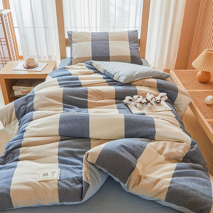 91家纺网 家纺一手货源 找家纺 熙宴家纺 2025新款无印风100%新疆棉花被学生床被子被芯 蓝大格