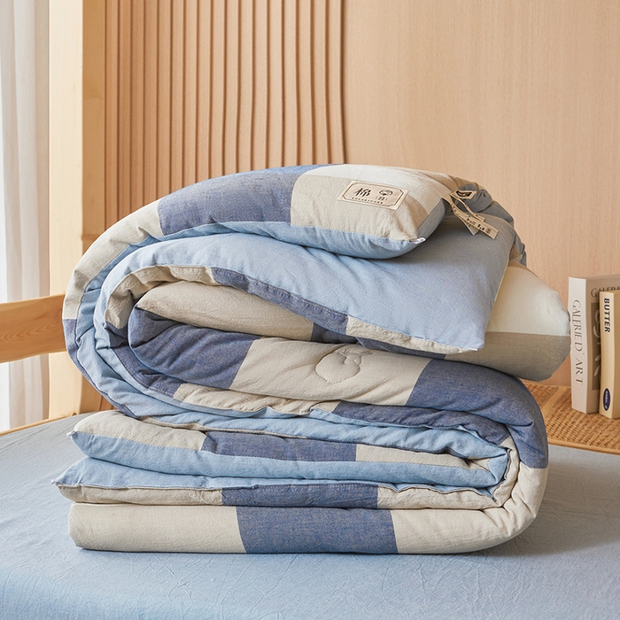 91家纺网 家纺一手货源 找家纺 熙宴家纺 2025新款无印风100%新疆棉花被学生床被子被芯 蓝大格