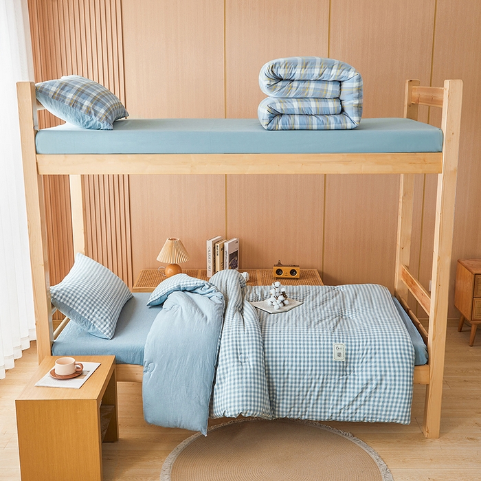 91家纺网 家纺一手货源 找家纺 熙宴家纺 2025新款无印风100%新疆棉花被学生床被子被芯 蓝小格