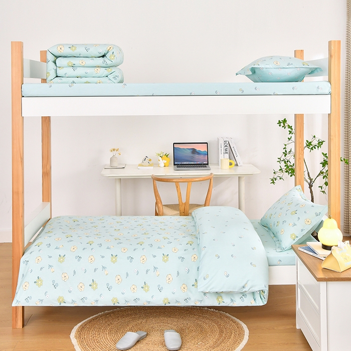 91家纺网 家纺一手货源 找家纺 乐旗家纺 2025新款全棉13372印花学生上下铺套件宿舍三件套 花漫漫