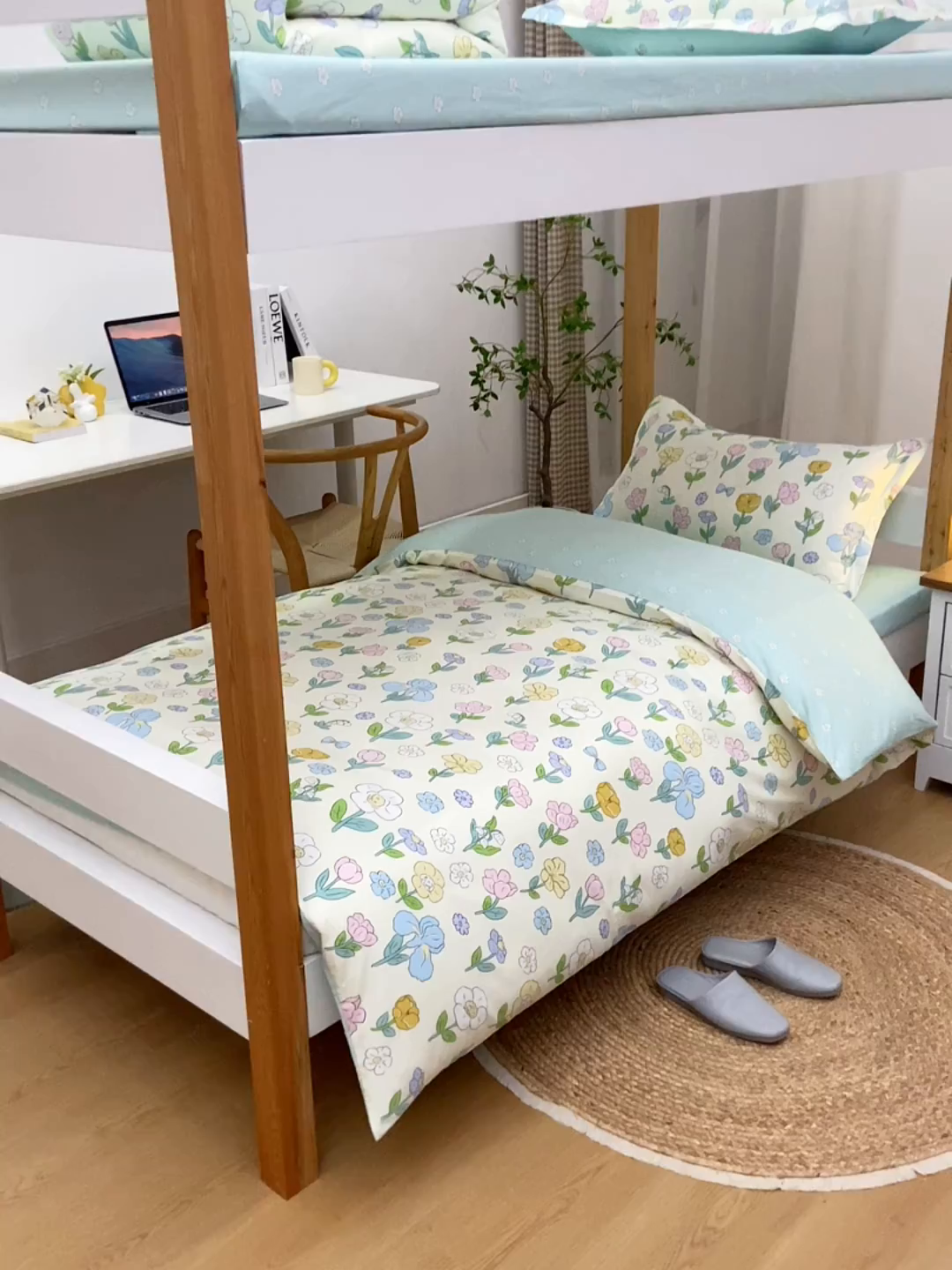 91家纺网 家纺一手货源 找家纺 乐旗家纺 2025新款全棉13372印花学生上下铺套件宿舍三件套 花苑