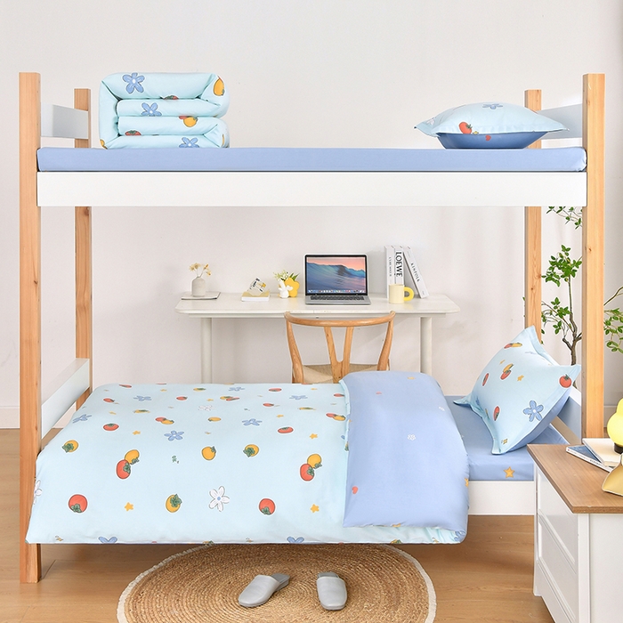 91家纺网 家纺一手货源 找家纺 乐旗家纺 2025新款全棉13372印花学生上下铺套件宿舍三件套 森森果绿