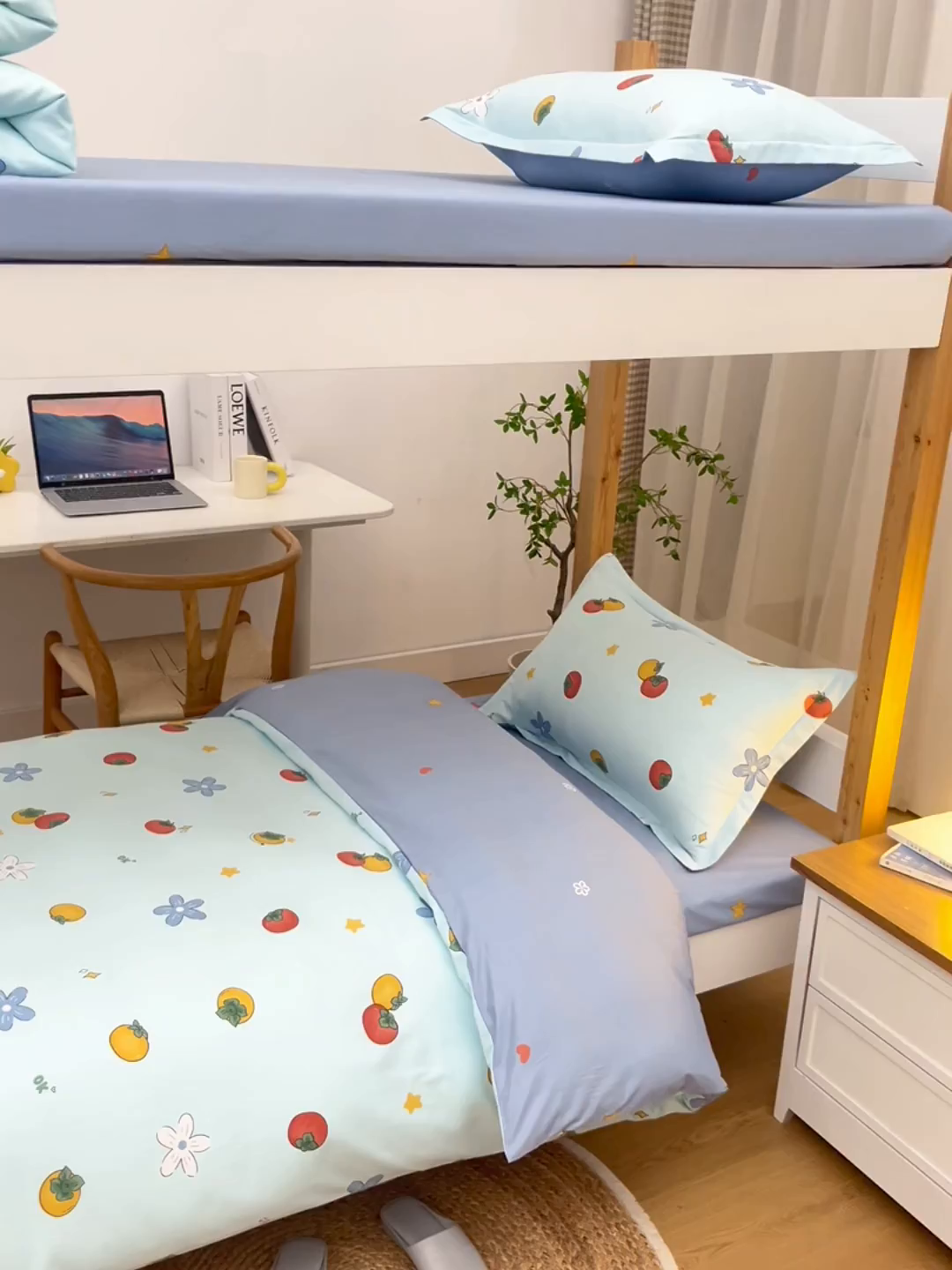 91家纺网 家纺一手货源 找家纺 乐旗家纺 2025新款全棉13372印花学生上下铺套件宿舍三件套 森森果绿