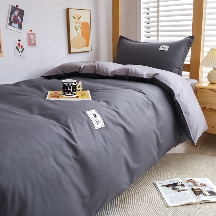 91家纺网 家纺一手货源 找家纺 乐旗家纺 2025新款全棉13372印花学生上下铺套件宿舍三件套 深灰+浅灰