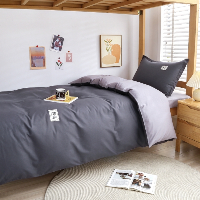 91家纺网 家纺一手货源 找家纺 乐旗家纺 2025新款全棉13372印花学生上下铺套件宿舍三件套 深灰+浅灰