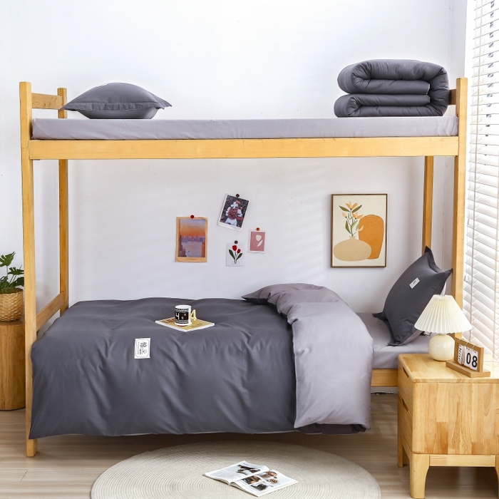 91家纺网 家纺一手货源 找家纺 乐旗家纺 2025新款全棉13372印花学生上下铺套件宿舍三件套 深灰+浅灰