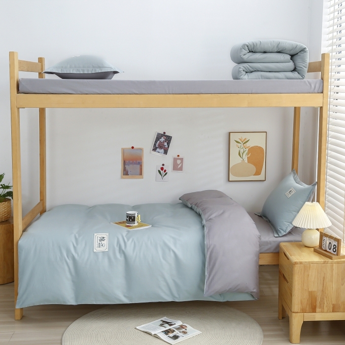 91家纺网 家纺一手货源 找家纺 乐旗家纺 2025新款全棉13372印花学生上下铺套件宿舍三件套 素雅绿+灰