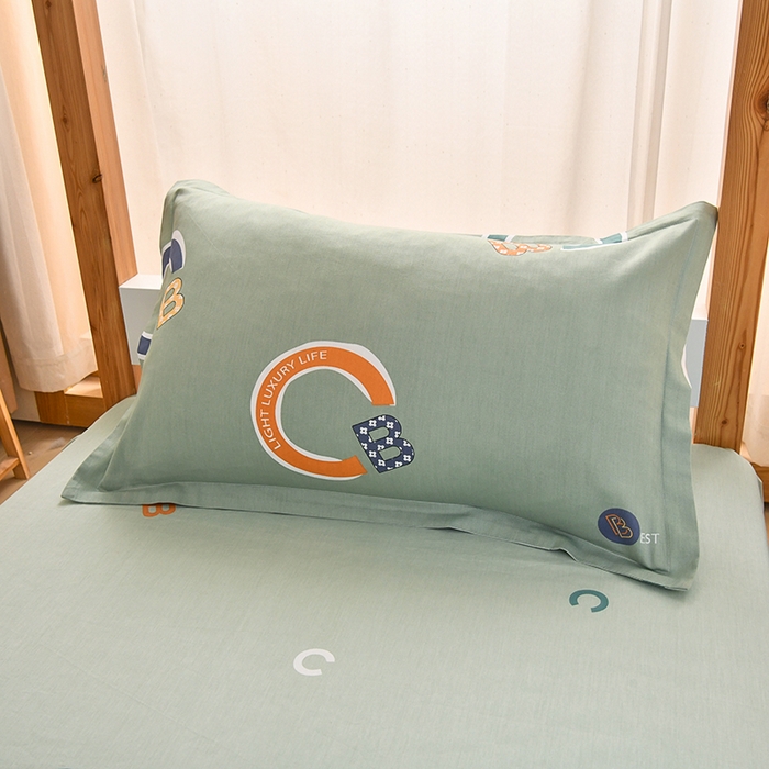 91家纺网 家纺一手货源 找家纺 乐旗家纺 2025新款全棉13372印花学生上下铺套件宿舍三件套 维卡