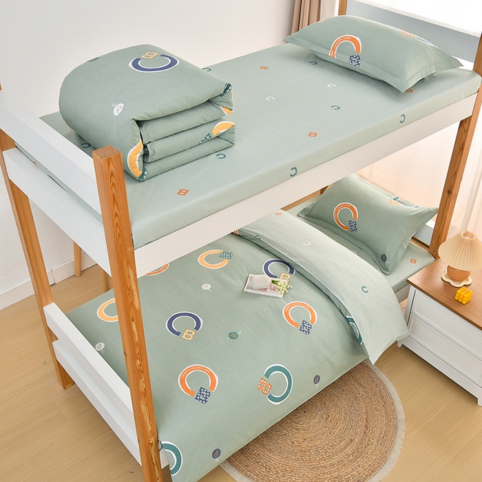 91家纺网 家纺一手货源 找家纺 乐旗家纺 2025新款全棉13372印花学生上下铺套件宿舍三件套 维卡