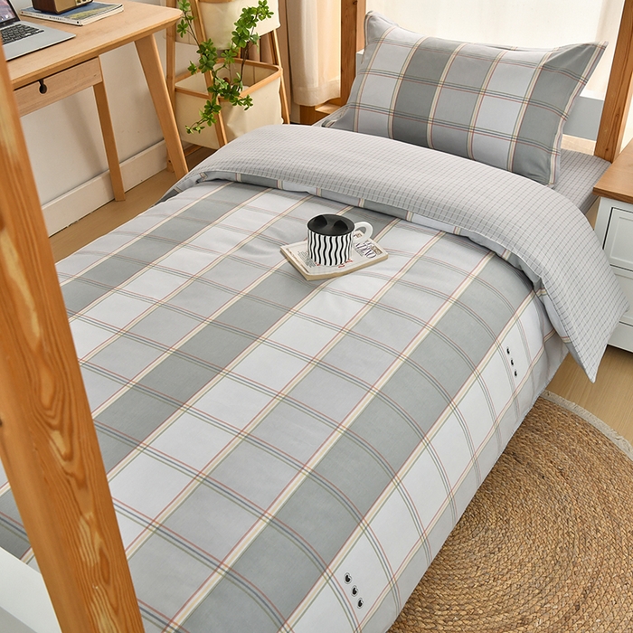 91家纺网 家纺一手货源 找家纺 乐旗家纺 2025新款全棉13372印花学生上下铺套件宿舍三件套 闲趣-灰