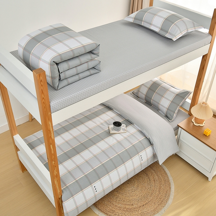 91家纺网 家纺一手货源 找家纺 乐旗家纺 2025新款全棉13372印花学生上下铺套件宿舍三件套 闲趣-灰