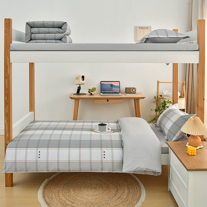 91家纺网 家纺一手货源 找家纺 乐旗家纺 2025新款全棉13372印花学生上下铺套件宿舍三件套 闲趣-灰