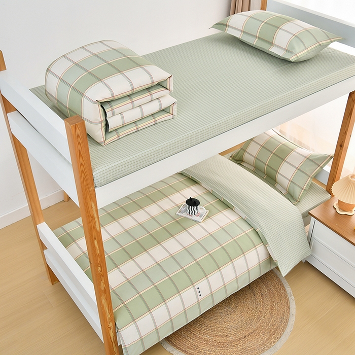 91家纺网 家纺一手货源 找家纺 乐旗家纺 2025新款全棉13372印花学生上下铺套件宿舍三件套 闲趣-绿