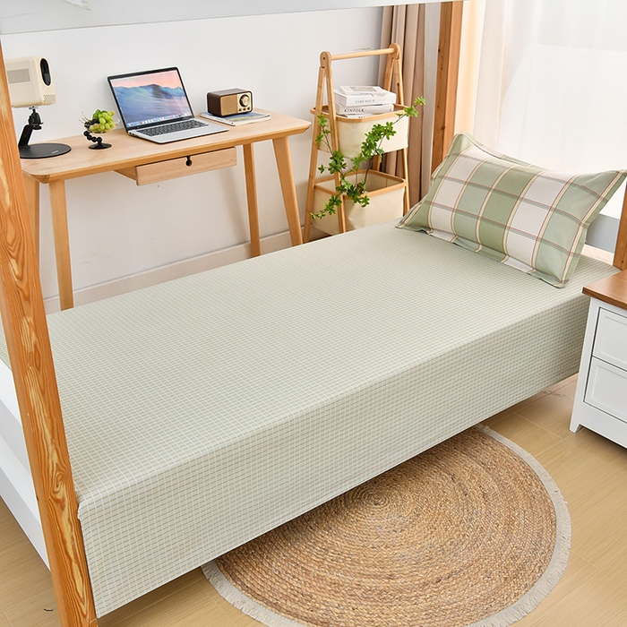 91家纺网 家纺一手货源 找家纺 乐旗家纺 2025新款全棉13372印花学生上下铺套件宿舍三件套 闲趣-绿