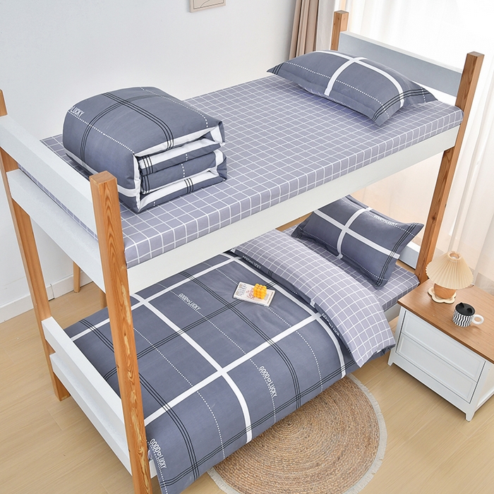 91家纺网 家纺一手货源 找家纺 乐旗家纺 2025新款全棉13372印花学生上下铺套件宿舍三件套 校园风格