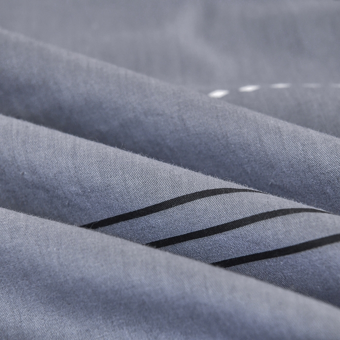 91家纺网 家纺一手货源 找家纺 乐旗家纺 2025新款全棉13372印花学生上下铺套件宿舍三件套 校园风格