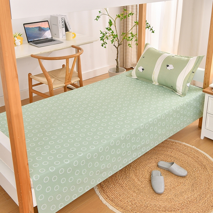 91家纺网 家纺一手货源 找家纺 乐旗家纺 2025新款全棉13372印花学生上下铺套件宿舍三件套 羊羊羊-绿