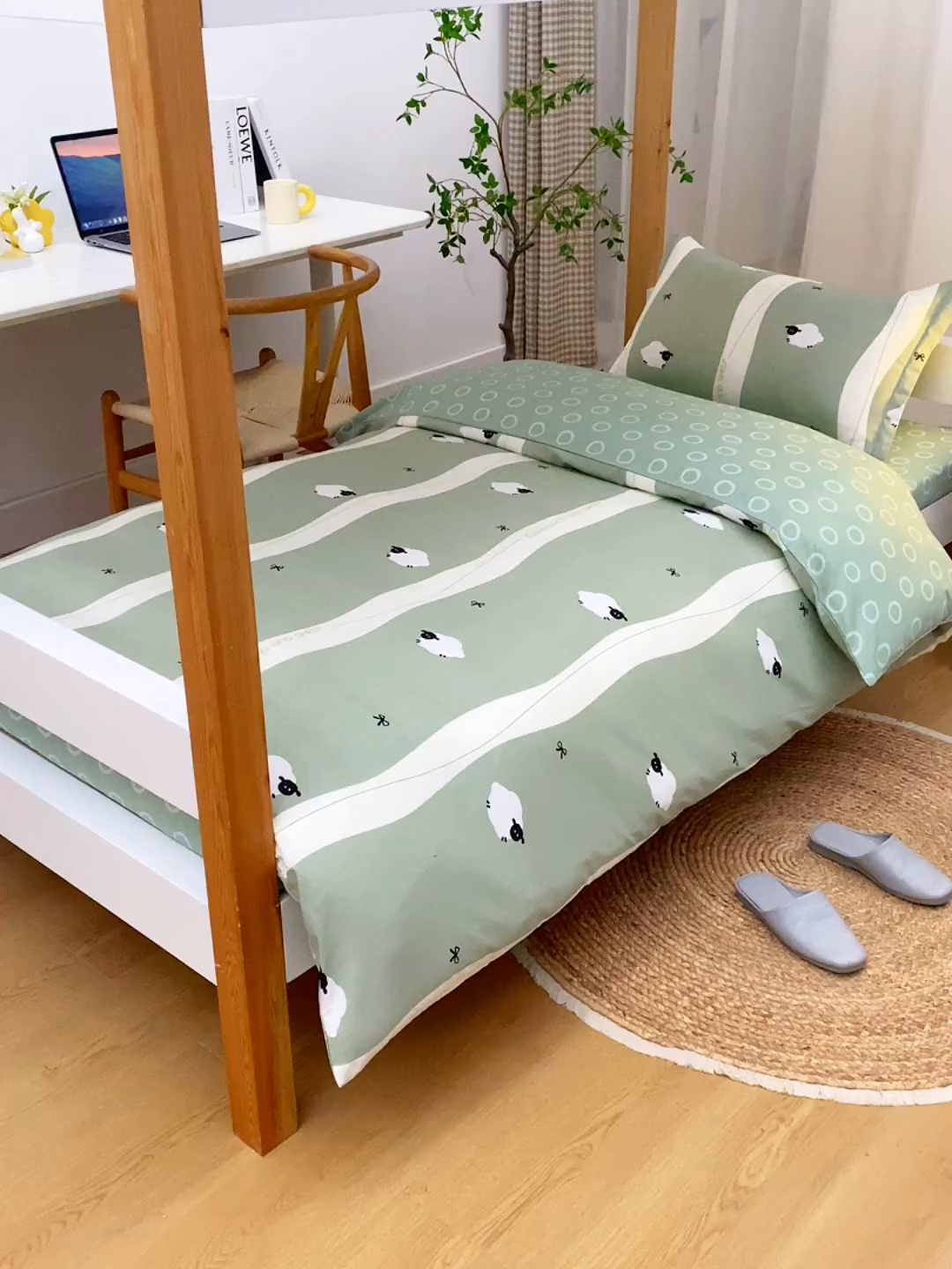 91家纺网 家纺一手货源 找家纺 乐旗家纺 2025新款全棉13372印花学生上下铺套件宿舍三件套 羊羊羊-绿