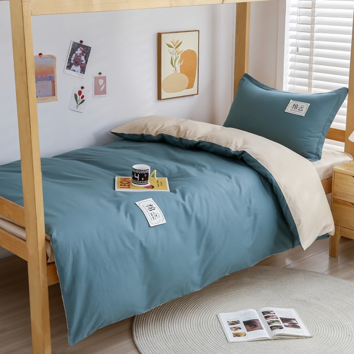 91家纺网 家纺一手货源 找家纺 乐旗家纺 2025新款全棉13372印花学生上下铺套件宿舍三件套 月光蓝+卡其