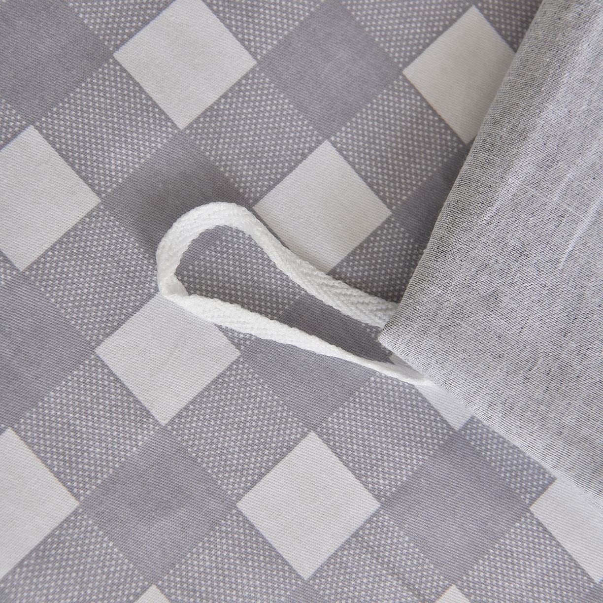 91家纺网 家纺一手货源 找家纺 乐旗家纺 2025新款全棉13372印花学生上下铺套件宿舍三件套 校园笔记-灰