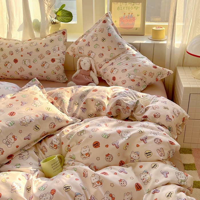 91家纺网 家纺一手货源 找家纺 宏源家纺 2025新款芦荟棉印花亲肤四件套 萌萌猫粉